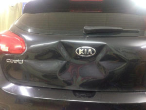 Крышка багажника Kia Ceed до ремонта